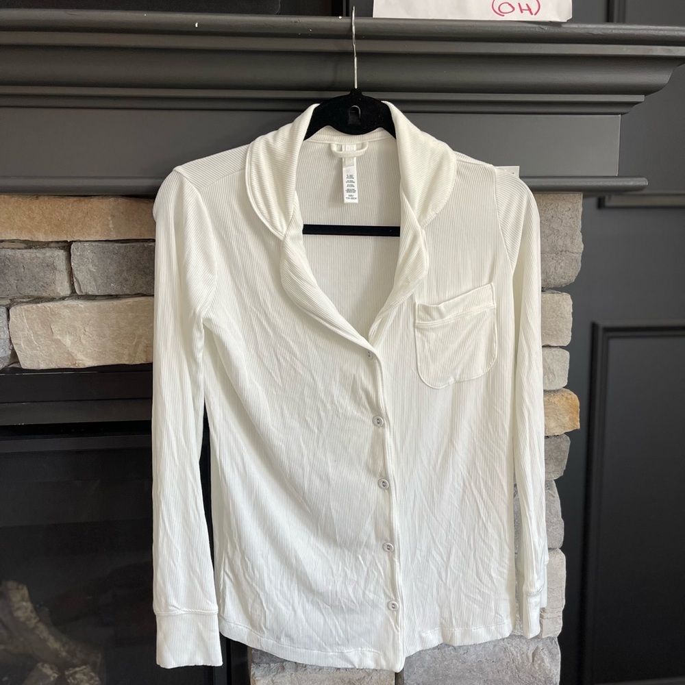 SKIMS White Long Sleeve Button-Down Top